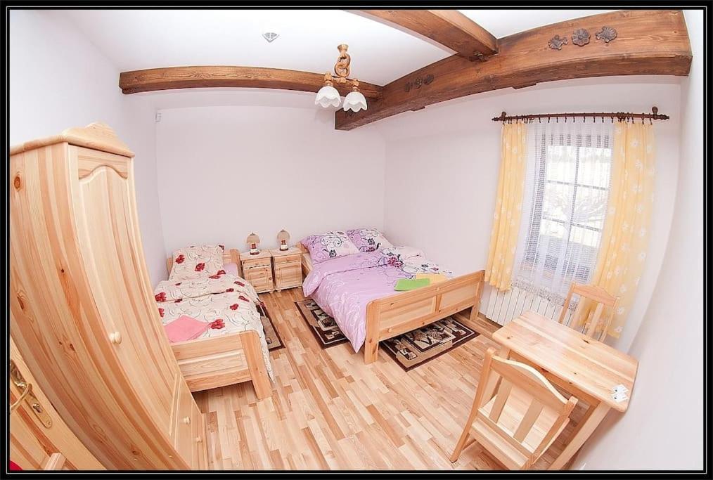 Swiety Spokoj Palesnica 外观 照片